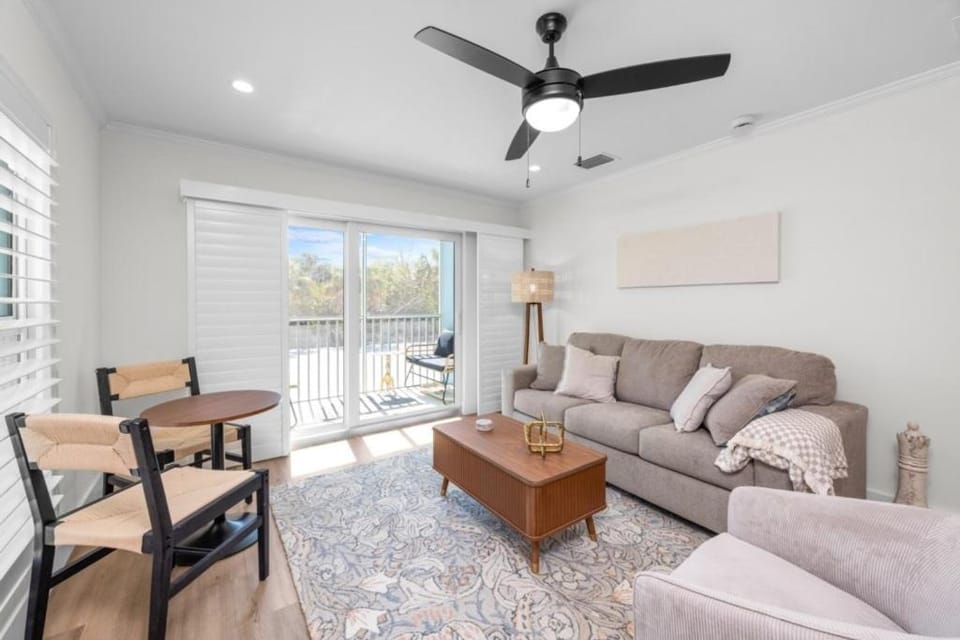 Chic Island Haven - Seashells Unit #38 Apartment in Sanibel Island