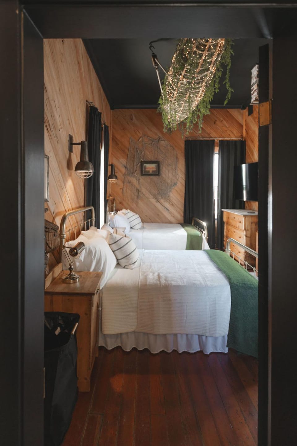 The Gilded Lady - The Cypress Suite Apartment in Pensacola