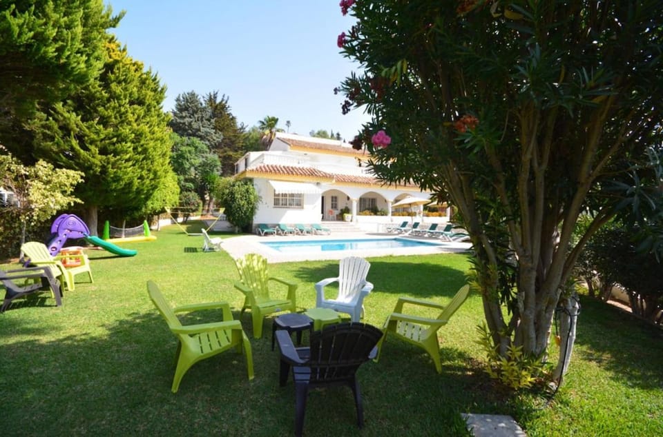 Garden, Swimming pool