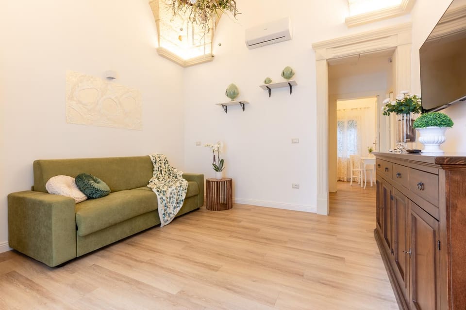 TV and multimedia, Living room, air conditioner