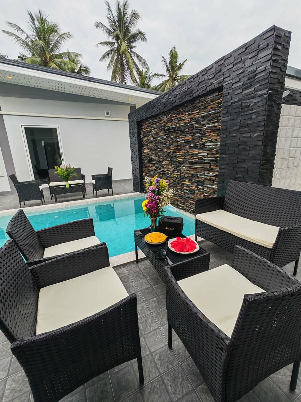 Seating area