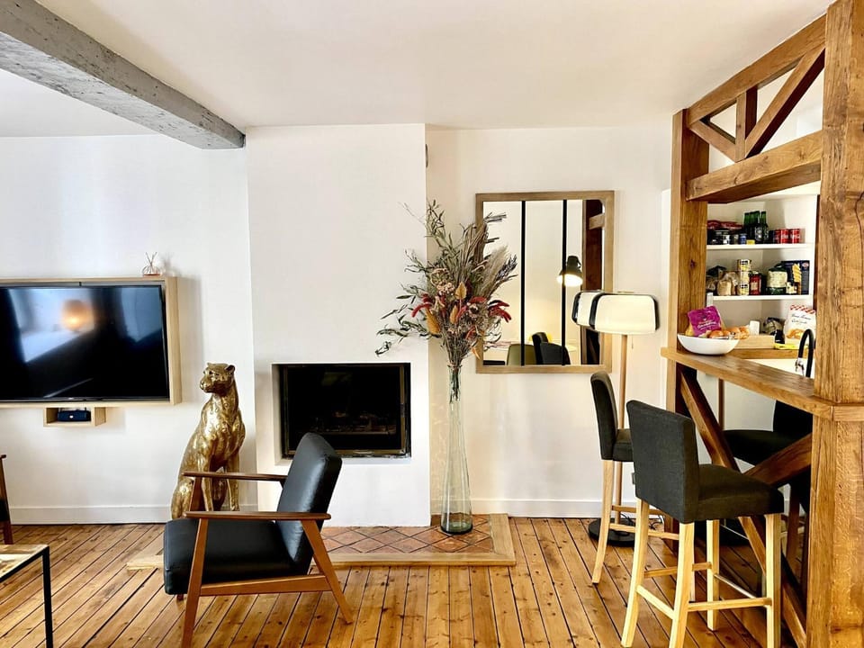 Communal lounge/ TV room, Living room