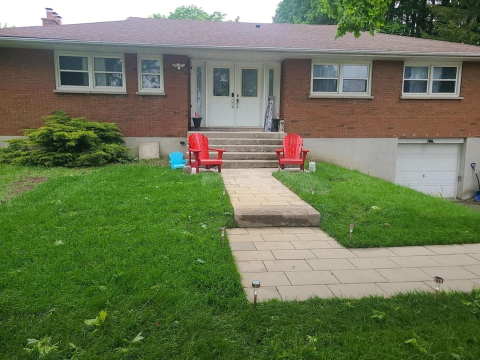 The Taunton House Villa in Ajax