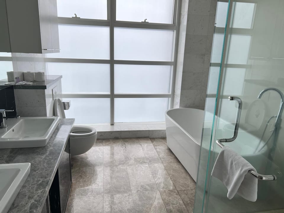 Shower, Toilet, Bath