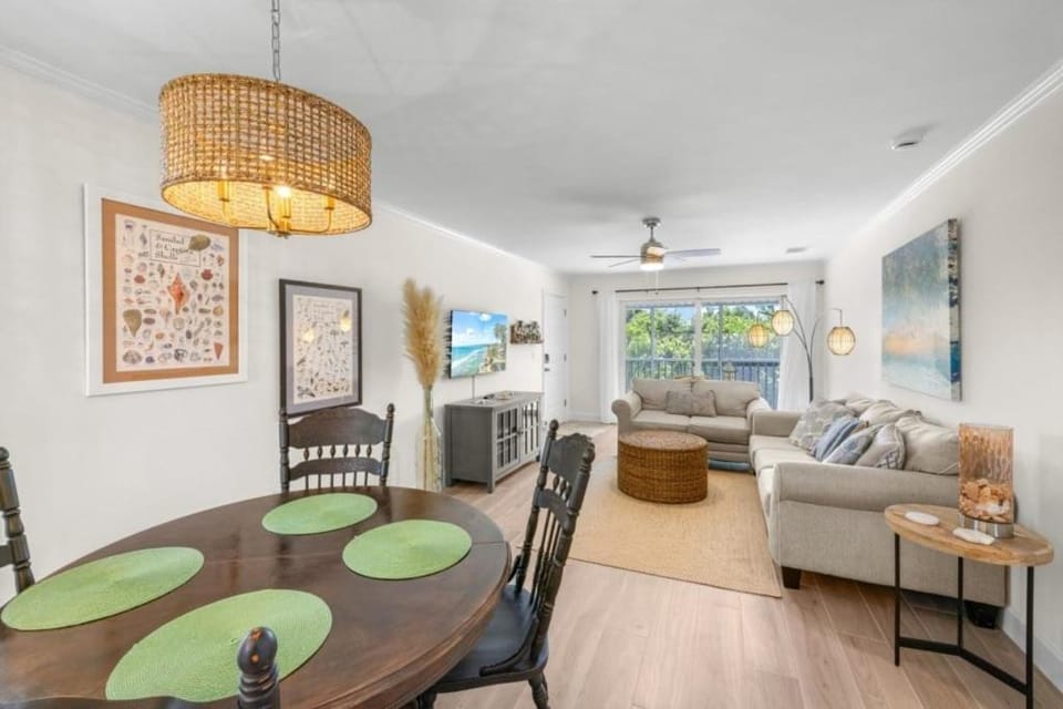 Seashells Unit 28 condo Apartment in Sanibel Island