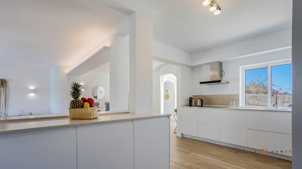 Greice Homes - Villa Carob Tree Villa in Quarteira