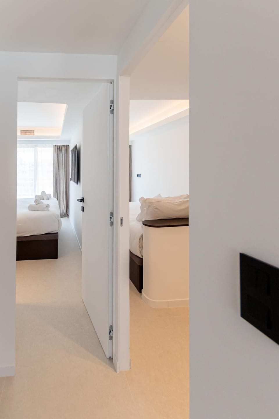 Bed, TV and multimedia, Photo of the whole room, Bedroom, wardrobe