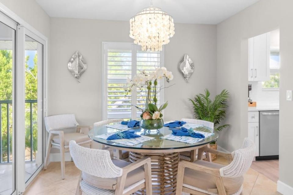 Seashells Unit 05 Apartment in Sanibel Island
