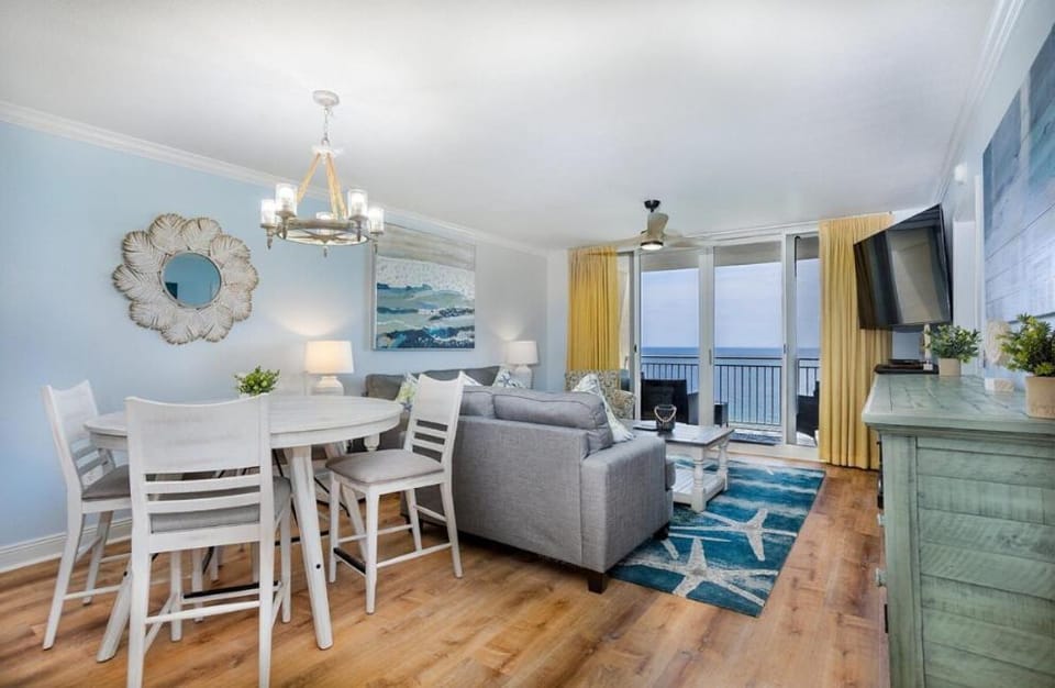 Emerald Beach 2030 by Emerald Coast Retreats House in Panama City Beach