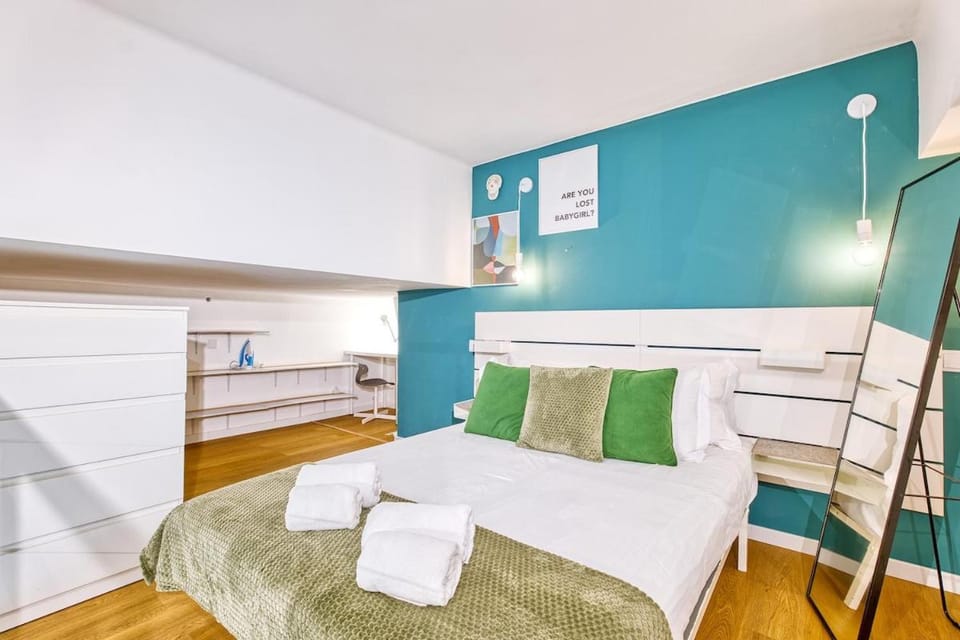 Vita Portucale ! Ajuda Mezzanine Apartment in Lisbon
