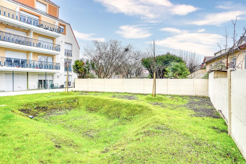 Garden, Garden, Garden view