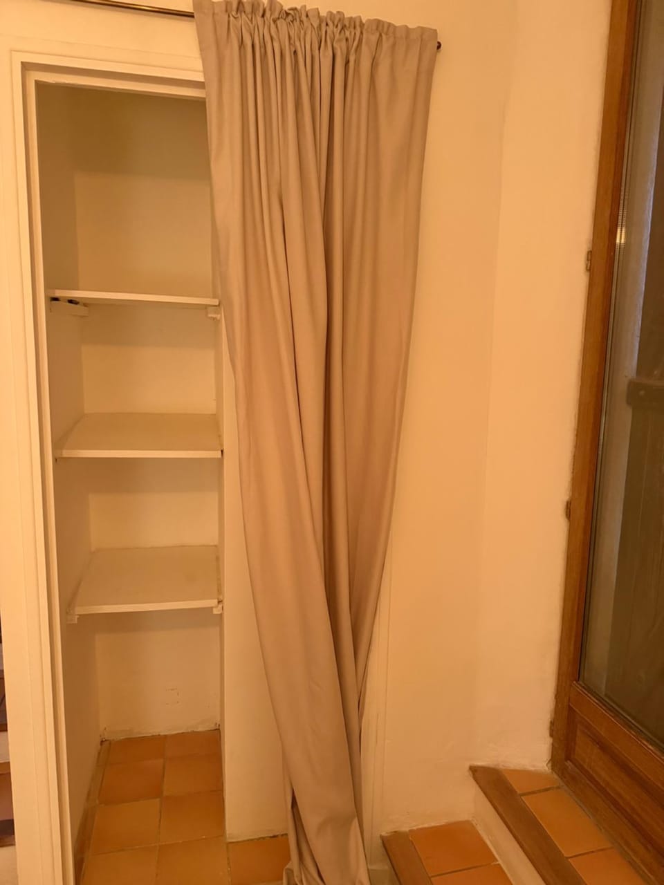 Maisonnette au pied de la colline 2 chambres House in French Riviera