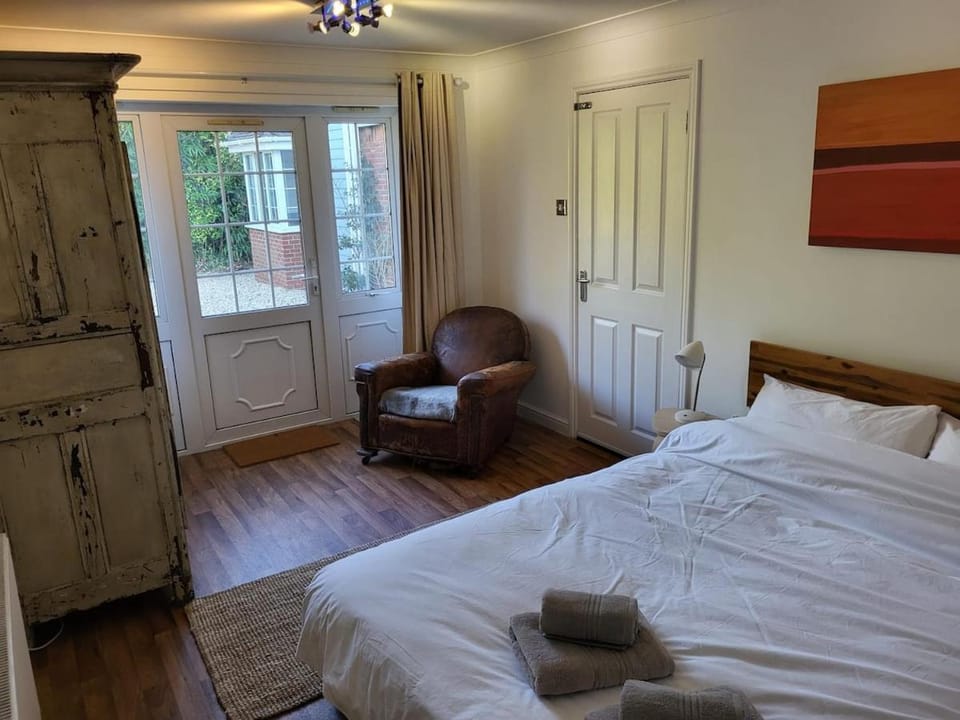 Bed, Bedroom, wardrobe