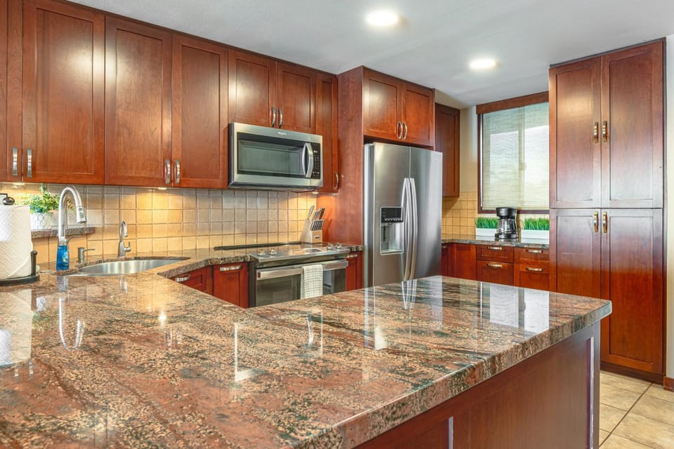 Oceanfront Maui Retreat Steps From Sugar Beach House in Maalaea