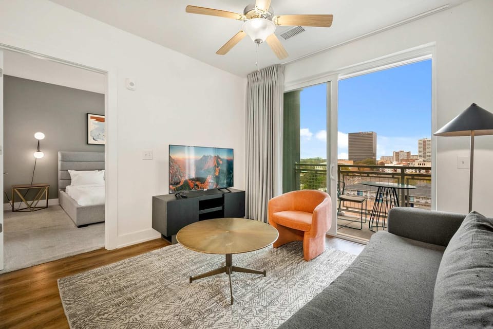 1B1B Midtown Apartment Private Balcony, Views, Gym - 1B4 Apartment in Atlanta