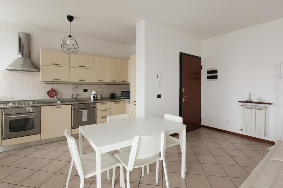 La Casa di Marco - Luminoso Appartamento a 2 minuti dalla Metro Apartment in Milan