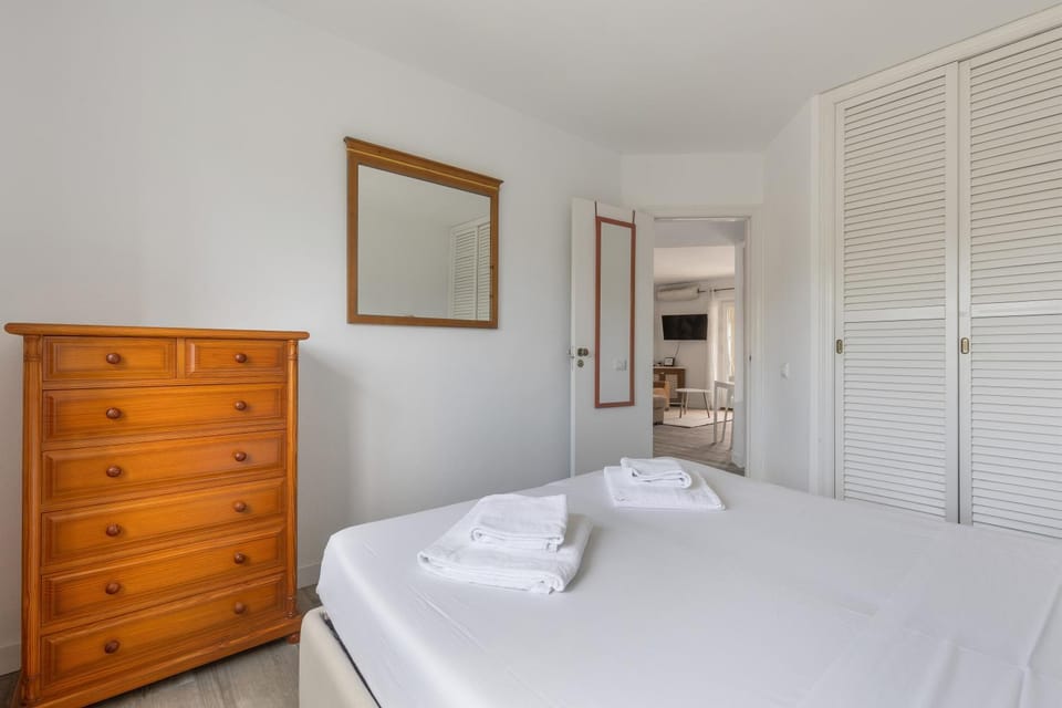 Living room, Bedroom