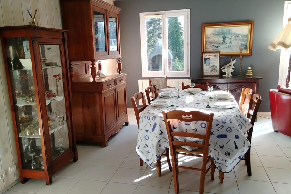 House with garden near the sea in Mesquer House in Pays de la Loire