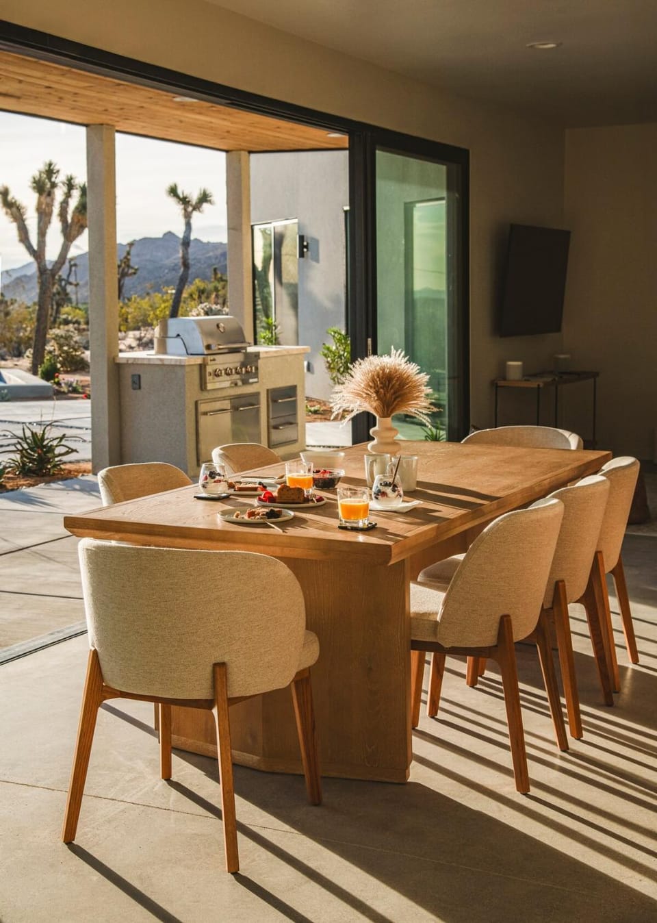 Pool - Spa - Fire pit - Views - BBQ - Bella Nova House in Joshua Tree