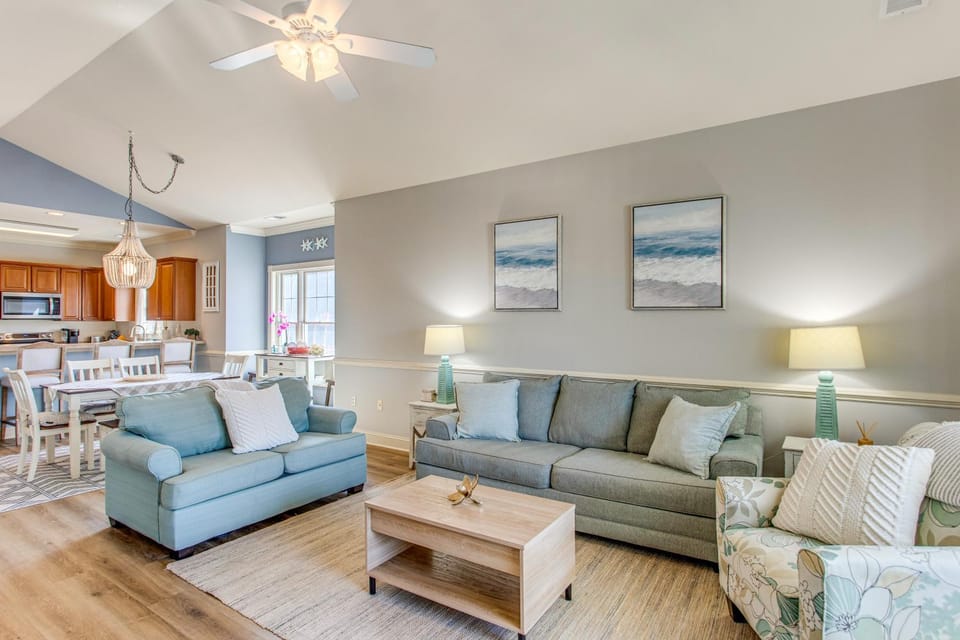 Golf Getaway! Condo w/ Pool Access in Myrtle Beach House in Myrtle Beach