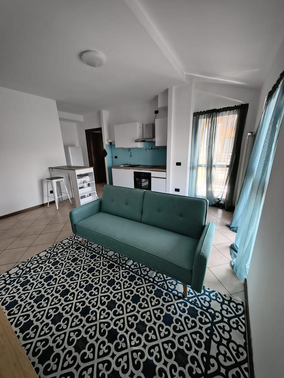 Living room, pet friendly