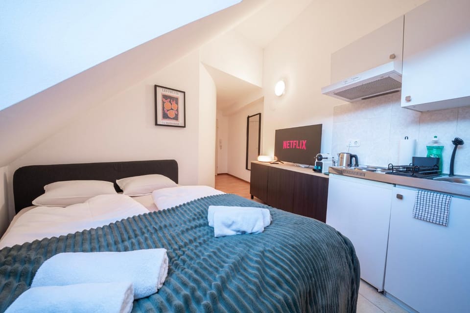 Bed, TV and multimedia