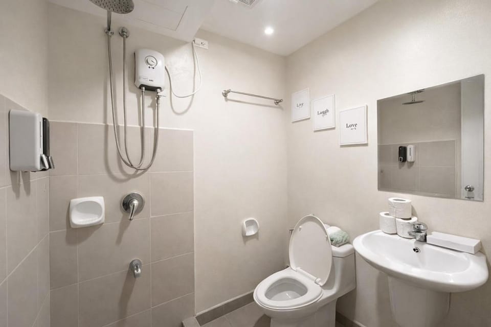 Blue Harbor Escape Rice Cooker n Kettle Apartment in Lapu-Lapu City