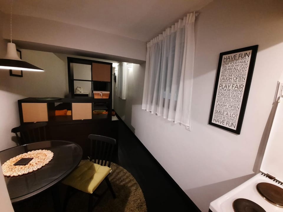 Living room, Seating area, Dining area