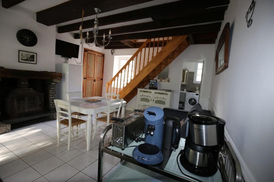 Maison de vacances, gîte au calme en pleine nature, le Frêne House in Occitanie
