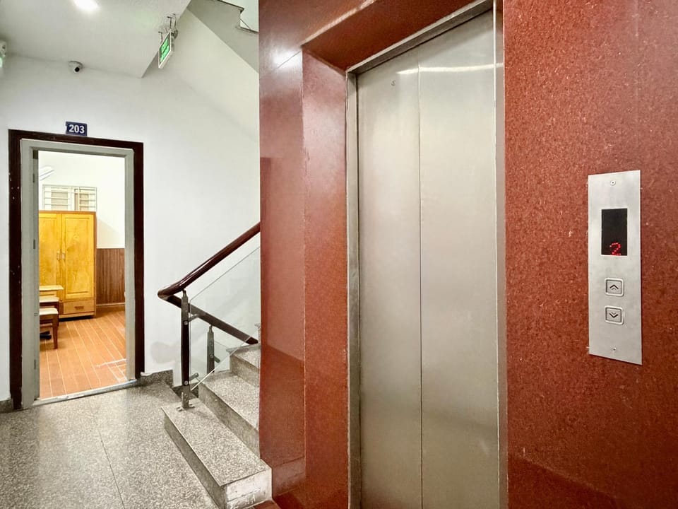 Khách sạn Hoa Nắng Mai Hotel in Ho Chi Minh City
