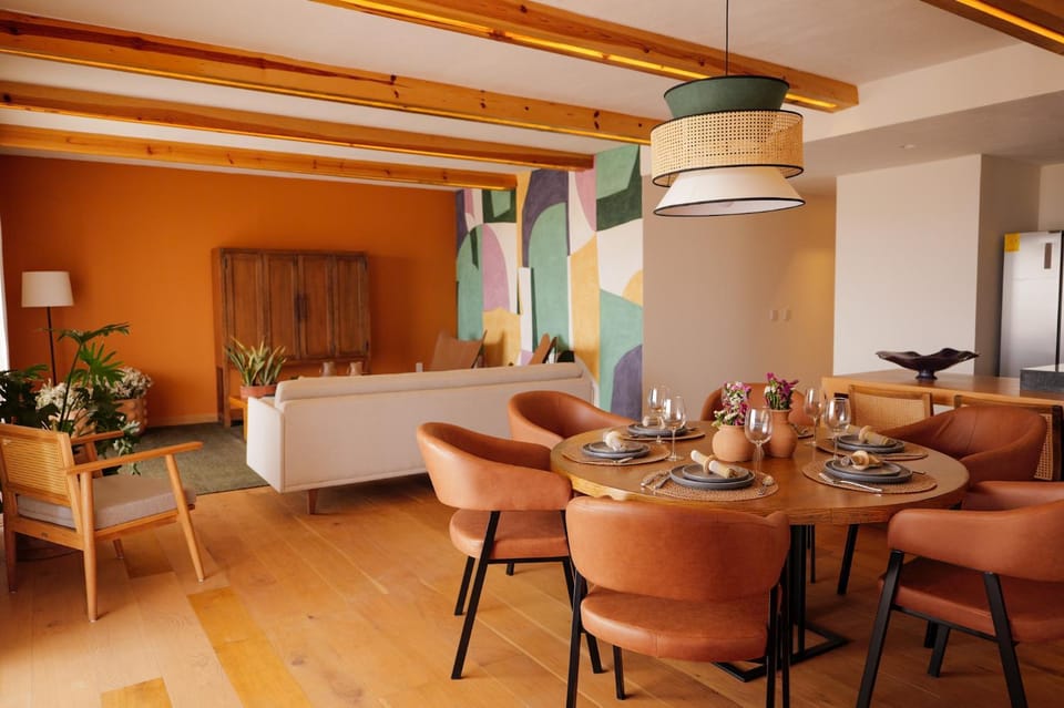 Living room, Dining area