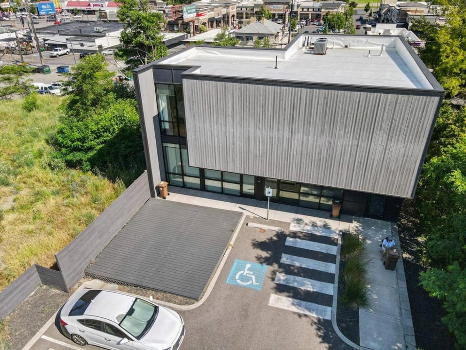 Property building, Day, Neighbourhood, Bird's eye view, Street view, Location, Parking