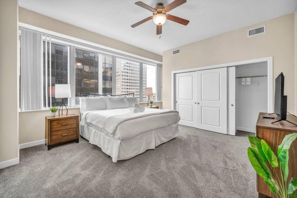 Bed, Bedroom