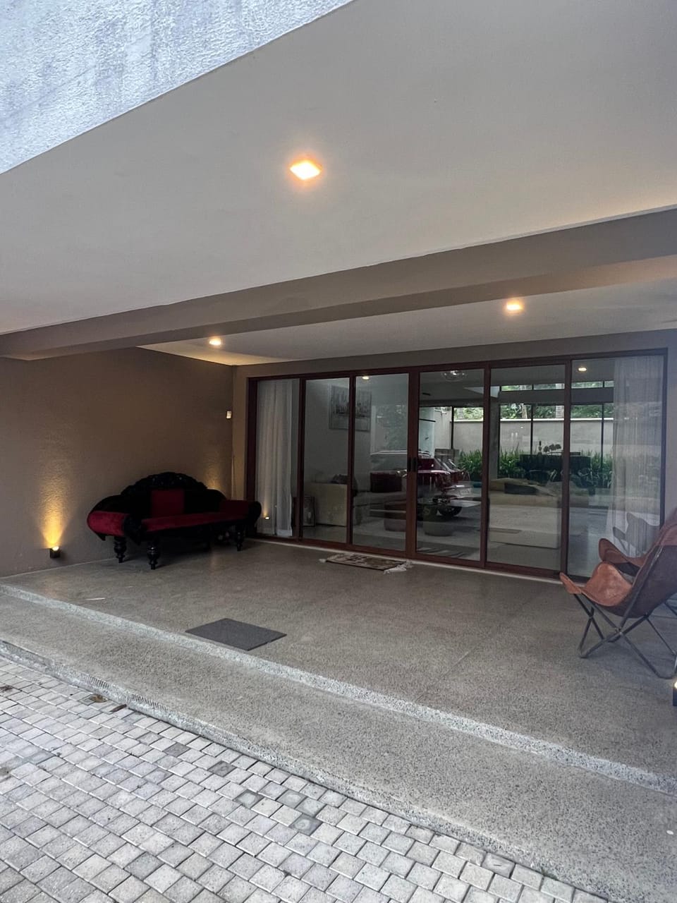 Facade/entrance