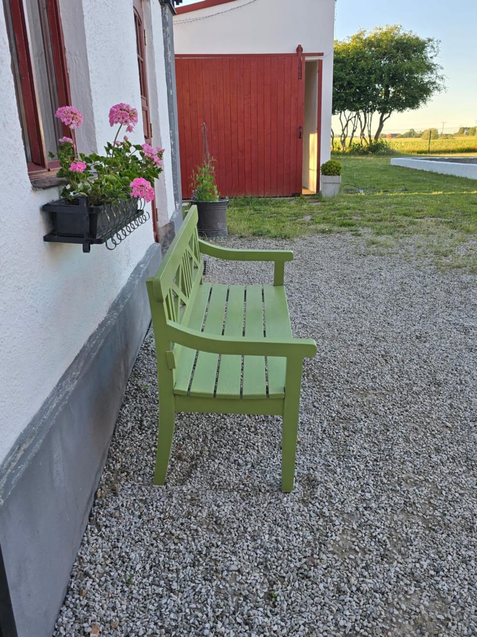Apartment on a farm only 7 minutes from golf and beach Apartment in Skåne County