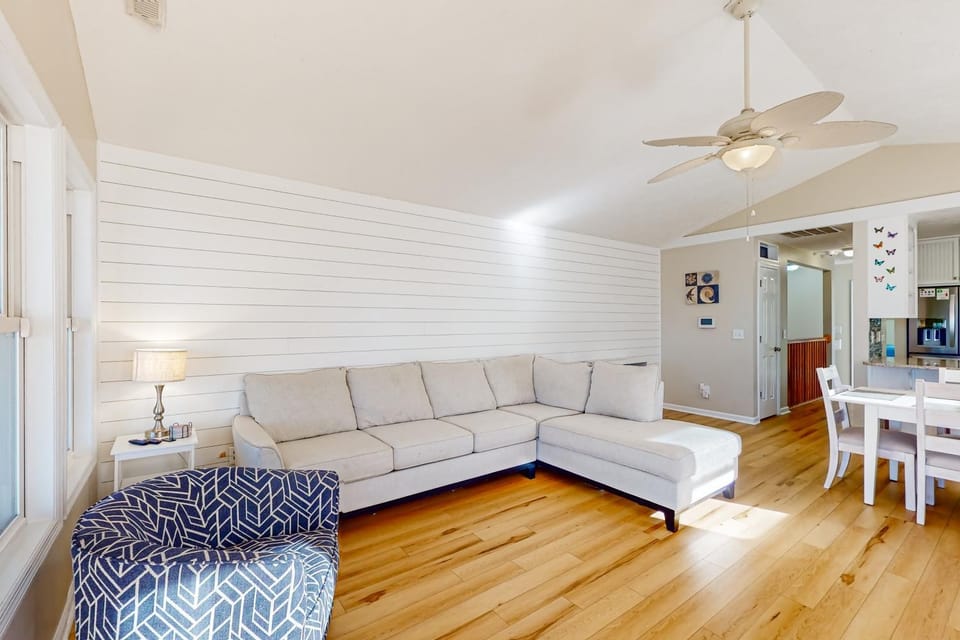 SC419A La Mariposa House in Surf City