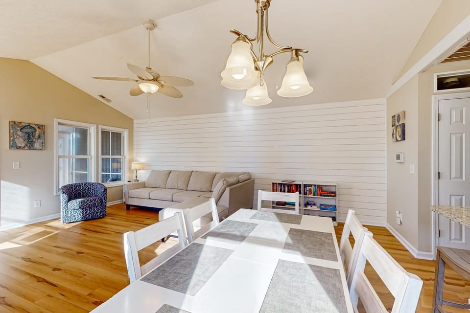 SC419A La Mariposa House in Surf City