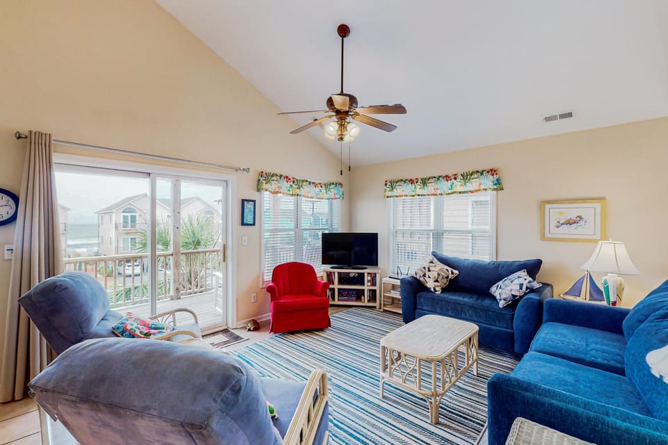SC706 Who Cares House in Surf City