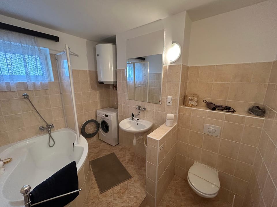 Bathroom, washing machine