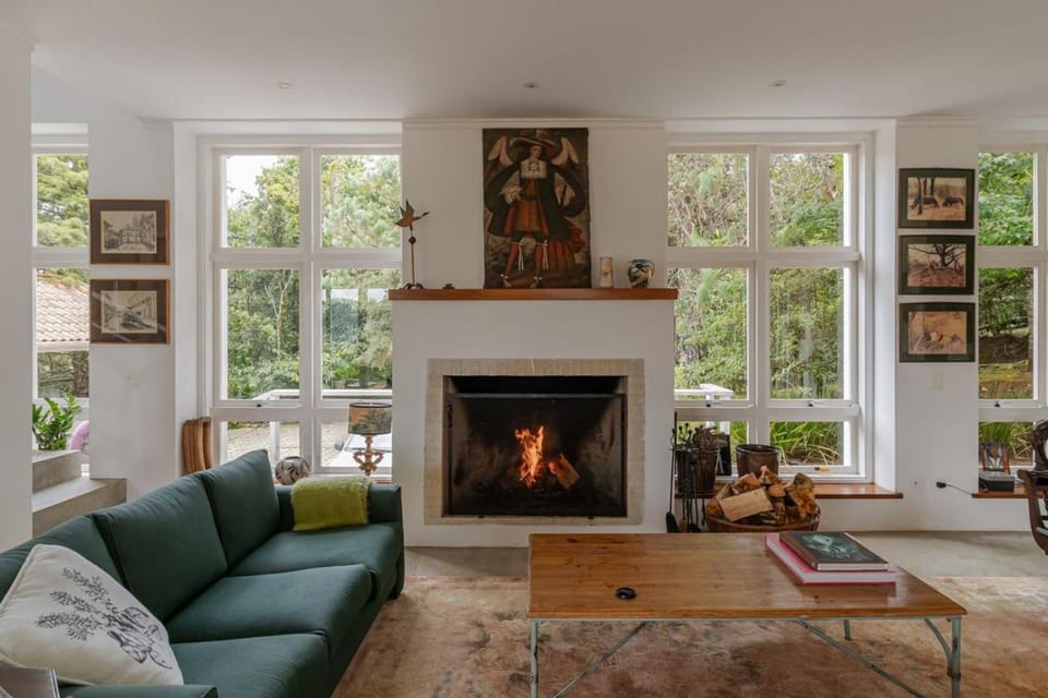 Communal lounge/ TV room, Living room
