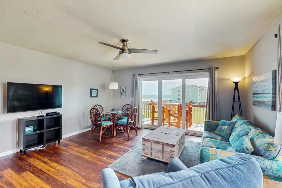 SCSC721 Surf Condo 721- Beach Nut House in Surf City