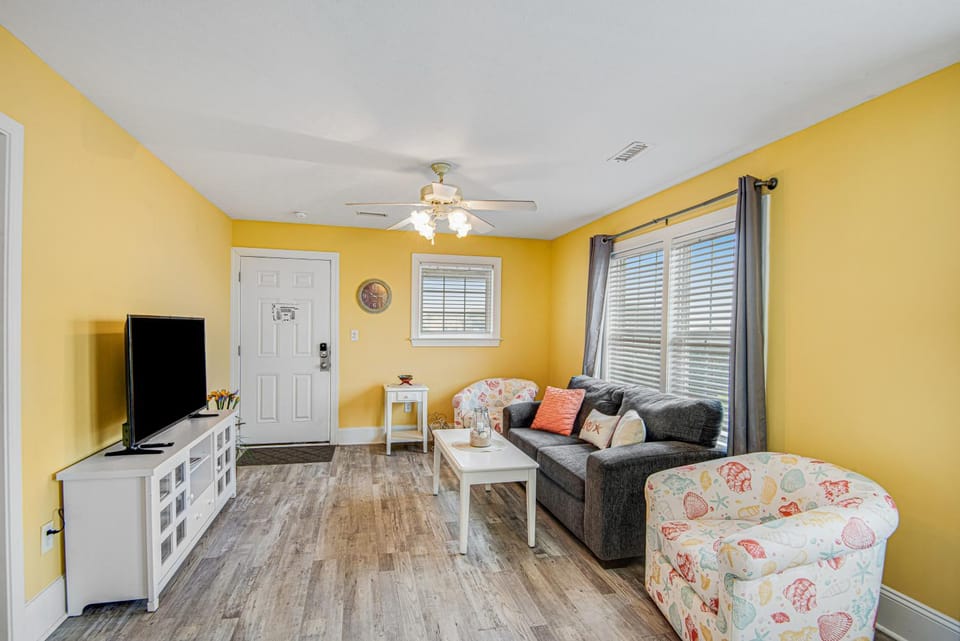 SCTM201 Sunset Haven House in Surf City