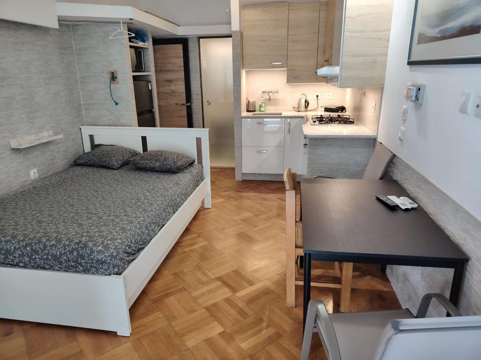 Bed, Decorative detail, Bedroom