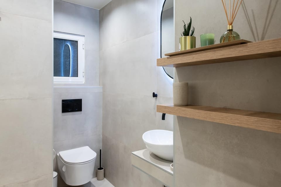 Toilet, Bathroom