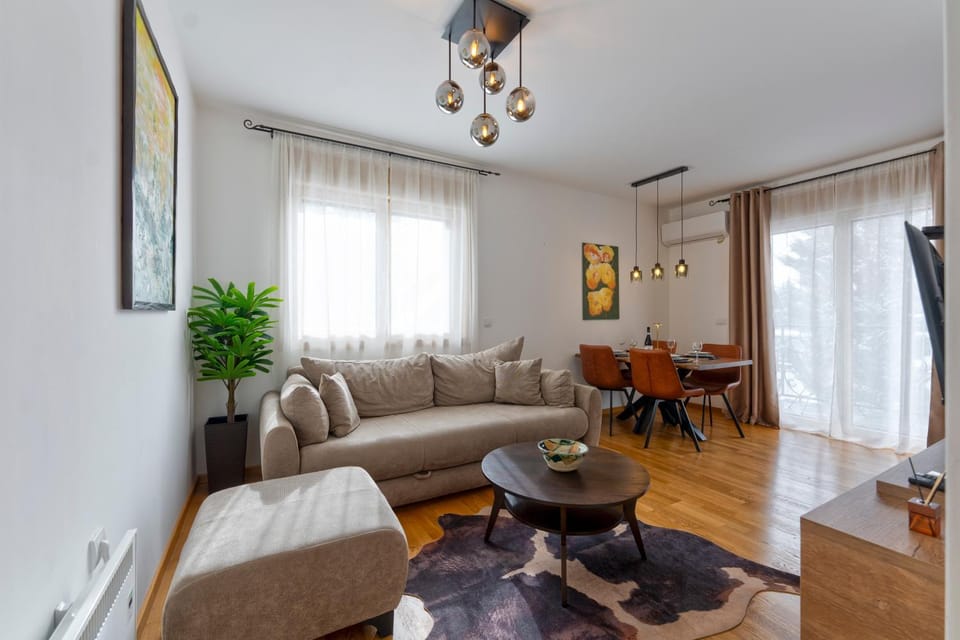 Living room, Photo of the whole room