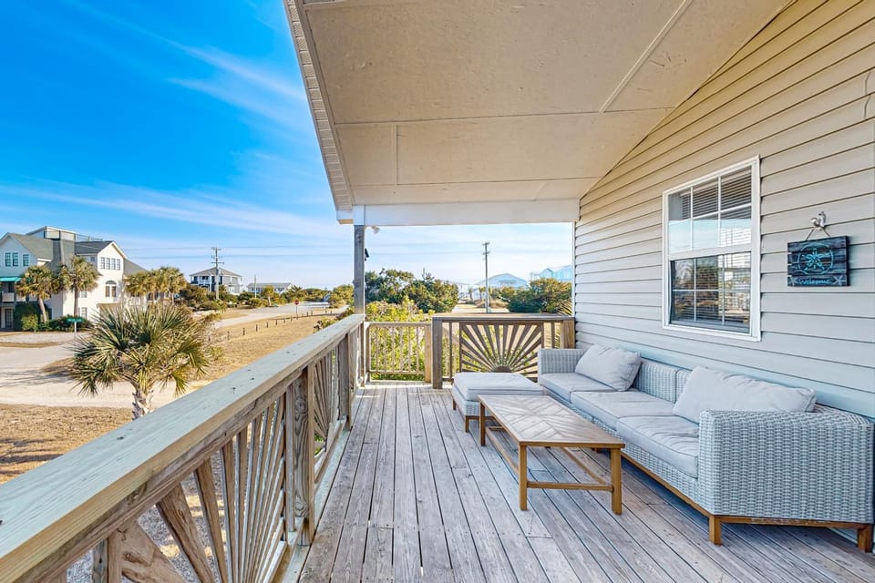 TB601 Clamshell Cottage House in Topsail Beach