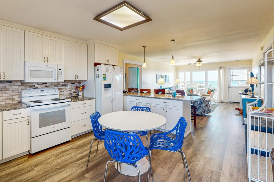 TB823 Summer Daze House in Topsail Beach