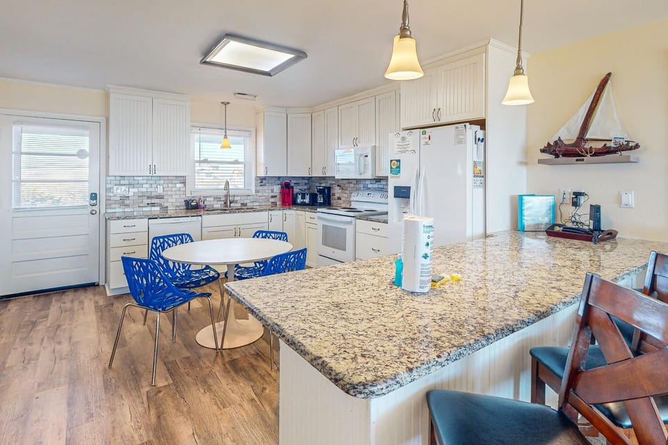 TB823 Summer Daze House in Topsail Beach