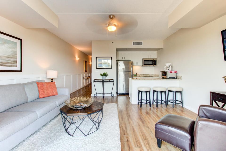 WI28 Water Street Condos Unit 411 House in Wilmington