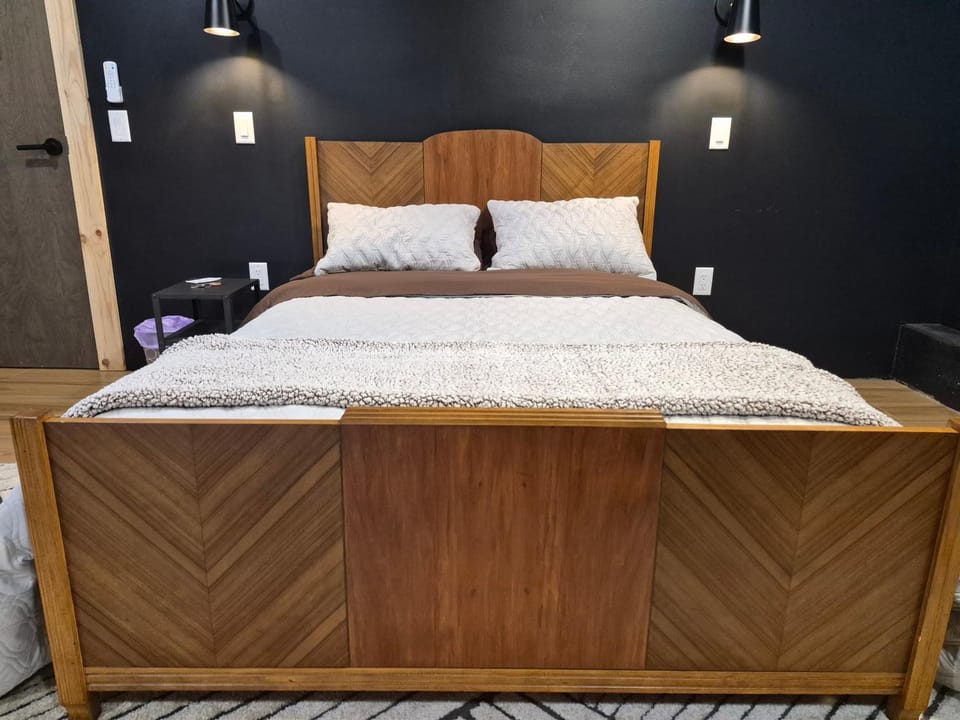 Bed, Bedroom